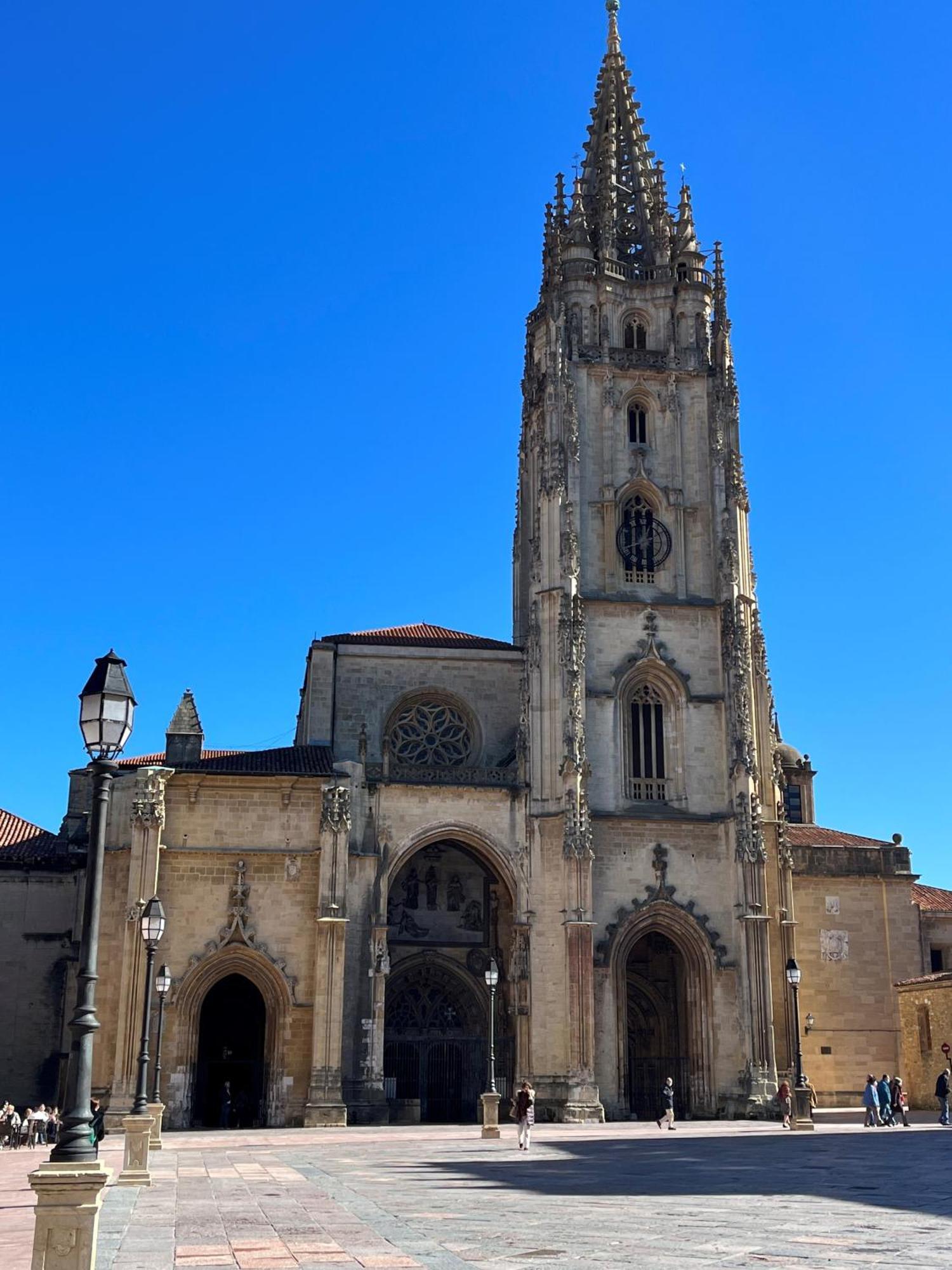 Apartamento Salsipuedes-La Catedral Oviede Extérieur photo